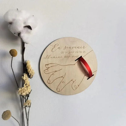 Wooden baby birth hospital bracelet commemorative plaque, circular carved newborn collection plaque