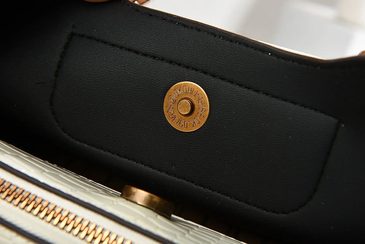 Fashionable Large Capacity Floral Print Shoulder Bag Women's Stylish Crossbody Handbag Simple Mom Bag Soft Polyester Lining